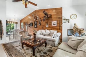 2767 Park Dr, Lake Worth, FL 33462, Sold 09/29/21