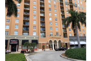 651 Okeechobee Blvd, West Palm Beach, FL 33401, Sold 09/30/21