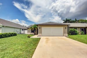5220 Arbor Glen Cir, Lake Worth, FL 33463, Sold 10/15/21