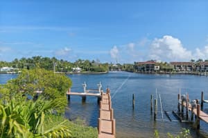 931 Palm Trail, Delray Beach, FL 33483, Sold 11/10/21