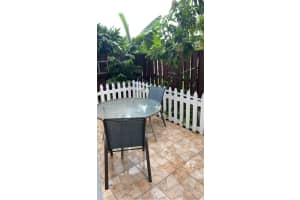 6445 Red Pine Ln, Greenacres, FL 33415, Sold 09/29/21