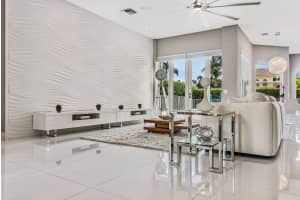 MLS# R10738922, Boynton Beach, Florida 33437