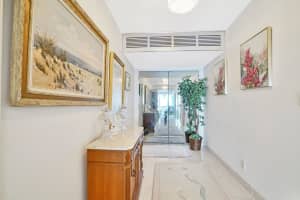 5380 N Ocean Dr #16i, Singer Island, FL 33404, Sold 10/21/21
