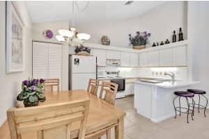 104 Timberlane Cir d1, Greenacres, FL 33463, Sold 09/20/21