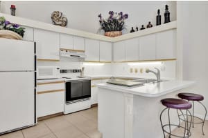 104 Timberlane Cir d1, Greenacres, FL 33463, Sold 09/20/21