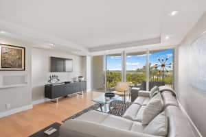 2295 S Ocean Blvd, Palm Beach, FL 33480, Sold 10/13/21