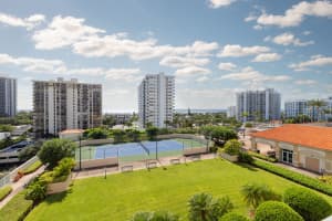 3020 NE 32nd Ave, Fort Lauderdale, FL 33308, Sold 11/08/21