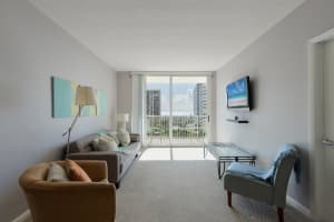 3020 NE 32nd Ave, Fort Lauderdale, FL 33308, Sold 11/08/21