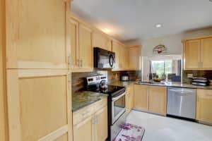 5225 Monterey Cir, Delray Beach, FL 33484, Sold 12/02/21