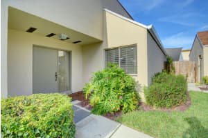 875 NW 22nd Ave, Delray Beach, FL 33445, Sold 11/08/21