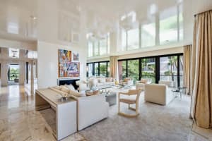 2 N Breakers Row n21, Palm Beach, FL 33480, Sold 10/13/21