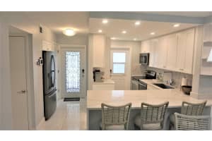 1040 SE 4th Ave, Deerfield Beach, FL 33441, Sold 04/19/22