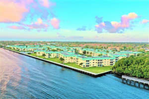 35 Colonial Club Dr, Boynton Beach, FL 33435, Sold 02/03/22