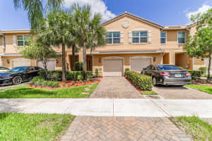 5902 Monterra Club Dr, Lake Worth, FL 33463, Sold 09/10/21