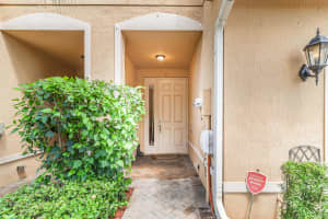 5902 Monterra Club Dr, Lake Worth, FL 33463, Sold 09/10/21