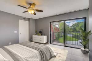 9877 NW 6th Ct, Plantation, FL 33324, Sold 10/06/21