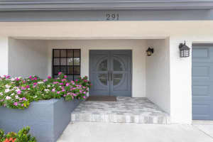291 N Country Club Blvd, Boca Raton, FL 33487, Sold 01/18/22