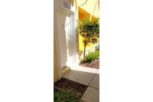 231 Waterside Dr, Hypoluxo, FL 33462, Sold 09/30/21