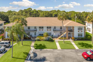 1207 S Lakes End Dr, Fort Pierce, FL 34982, Sold 11/08/21