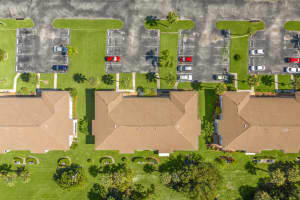 1207 S Lakes End Dr, Fort Pierce, FL 34982, Sold 11/08/21
