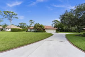 9457 Meadowood Dr, Fort Pierce, FL 34951, Sold 09/30/21