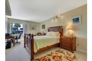 1850 Bay Rd, Vero Beach, FL 32963, Sold 01/31/22