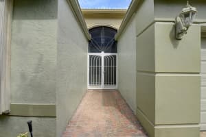 10283 Copper Lake Dr, Boynton Beach, FL 33437, Sold 09/27/21