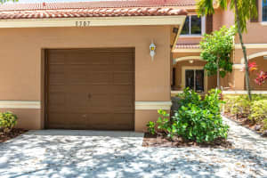 5507 Crossing Rocks Ct, Riviera Beach, FL 33407, Sold 10/04/21