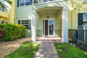 238 S Latitude Cir, Delray Beach, FL 33483, Sold 10/08/21