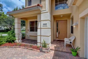 442 Gazetta Way, West Palm Beach, FL 33413, Sold 02/25/22