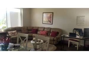 777 Pipers Cay Dr, West Palm Beach, FL 33415, Sold 10/14/21