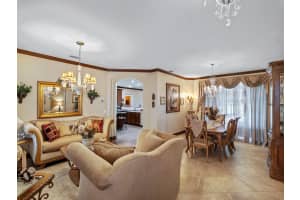 1277 Scarlet Oak Cir, Vero Beach, FL 32966, Sold 09/24/21