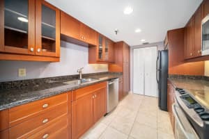 859 Jeffery St #415, Boca Raton, FL 33487, Sold 11/10/21