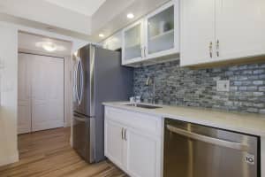 5440 N Ocean Dr, Riviera Beach, FL 33404, Sold 10/22/21