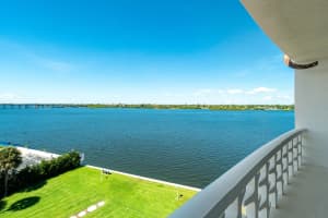 2760 S Ocean Blvd, Palm Beach, FL 33480, Sold 12/08/21