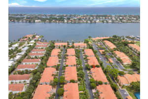 185 Las Brisas Cir, Hypoluxo, FL 33462, Sold 10/13/21