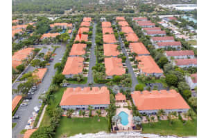 185 Las Brisas Cir, Hypoluxo, FL 33462, Sold 10/13/21