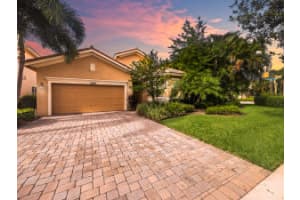 MLS# R10741058, Palm Beach Gardens, Florida 33418