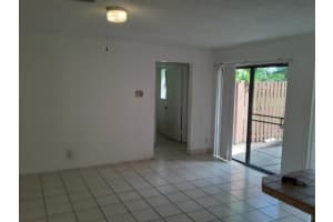 36 N Crossings Cir, Boynton Beach, FL 33435, Sold 10/06/21