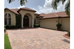 863 SW Piedmont Ct, Port St. Lucie, FL 34986, Sold 10/01/21