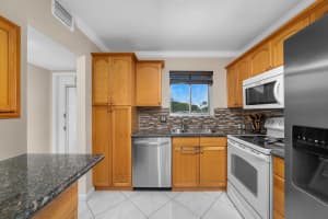 100 Waterway Dr S, Lantana, FL 33462, Sold 10/19/21