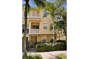 2420 San Pietro Cir, Palm Beach Gardens, FL 33410, Sold 10/01/21