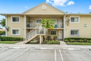 2102 Palm Beach Trace Dr, Royal Palm Beach, FL 33411, Sold 10/15/21