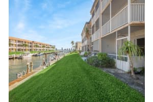 111 Doolen Ct, North Palm Beach, FL 33408, Sold 11/03/21