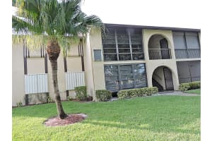 337 Pine Ridge Cir, Greenacres, FL 33463, Sold 11/30/21