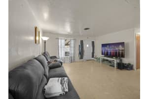 5600 Souchak Dr, West Palm Beach, FL 33413, Sold 09/30/21