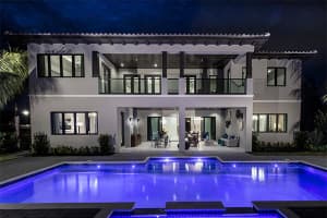 907 NW 2nd St, Boca Raton, FL 33486, Sold 09/28/22