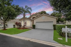 12108 Sunset Point Cir, Wellington, FL 33414, Sold 09/23/21