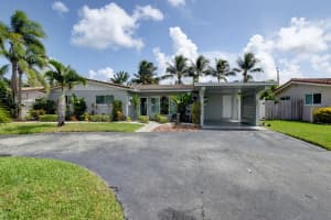 908 SE 10th St, Deerfield Beach, FL 33441, Sold 09/28/21