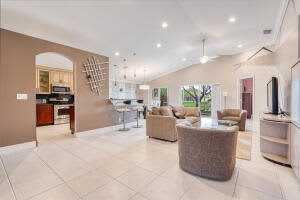 8247 Duomo Cir, Boynton Beach, FL 33472, Sold 10/28/21